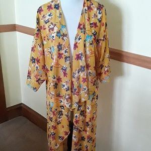 LuLaRoe Shirley Wrap NWT!